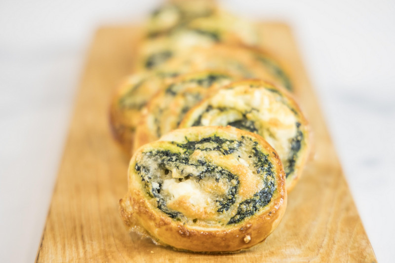 espirales de hojaldre de espinacas y feta en thermomix 1