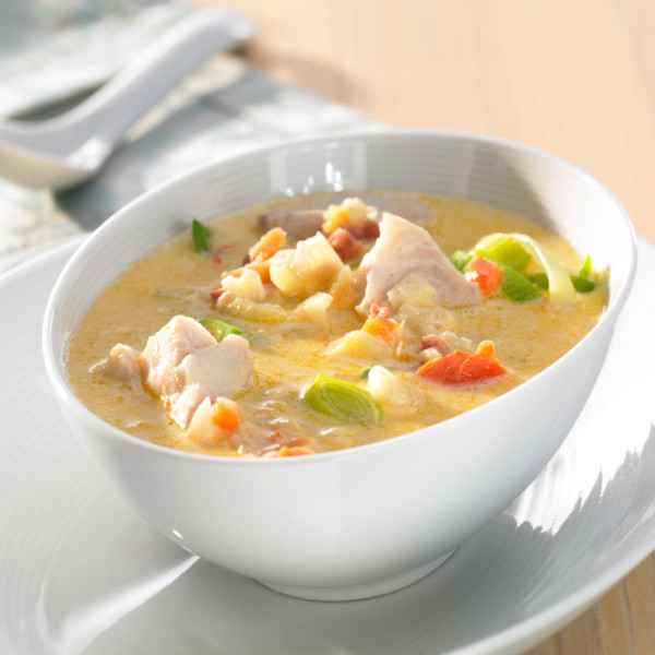Leckere Fischsuppe mit Gemüse