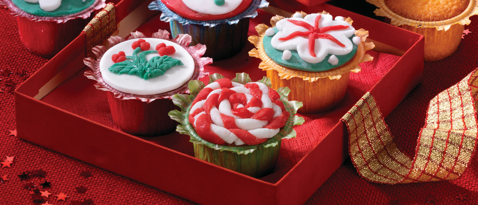 fr J18 Cupcakes de Noël