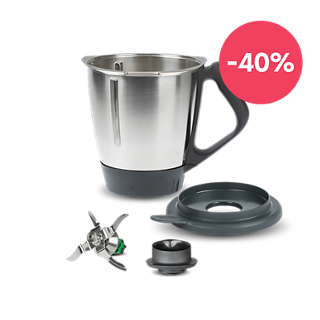 Ensemble bol de mixage Thermomix TM6 avec couvercle couteau et gobelet doseur mis en avant par un badge 40 rouge