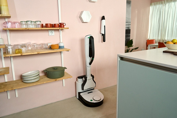 Aspirateur laveur Kobold 10 units et VM7