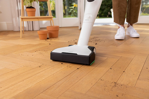 fr kobold lifestyle brosseur automatique eb7 sol dur parquet salete closeup