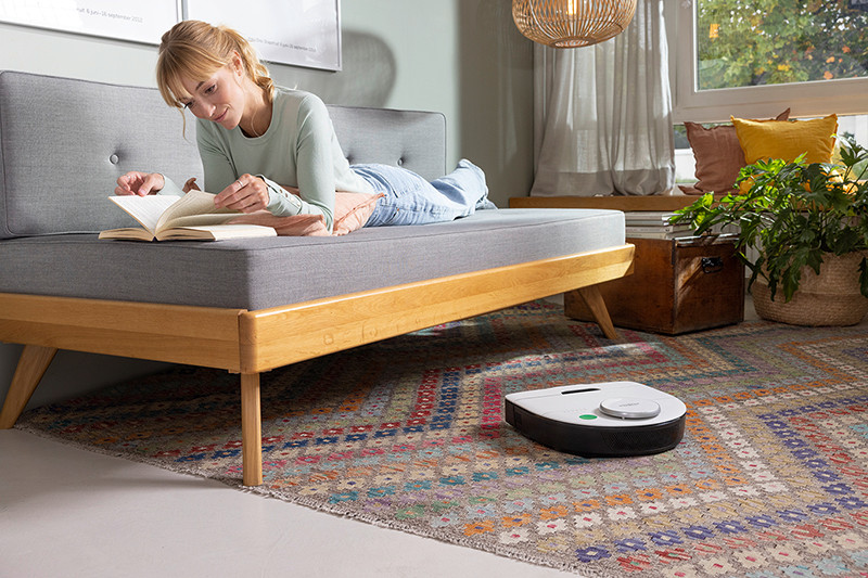 fr kobold lifestyle robot vr7 tapis femme canape