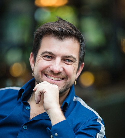 Le Chef Eric Guérin vante les mérites du robot Thermomix®