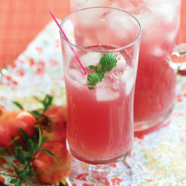 Jus de grenade au gingembre 