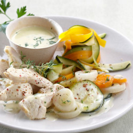 Poulet vapeur, tagliatelles et velouté de légumes