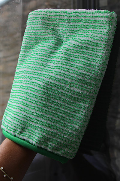 fr kobold blog cleaning glove