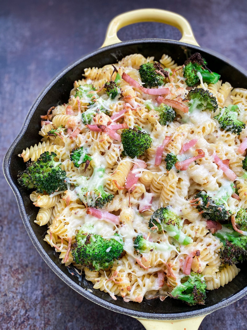 Gratinado de pasta con brócoli y jamón en Thermomix®