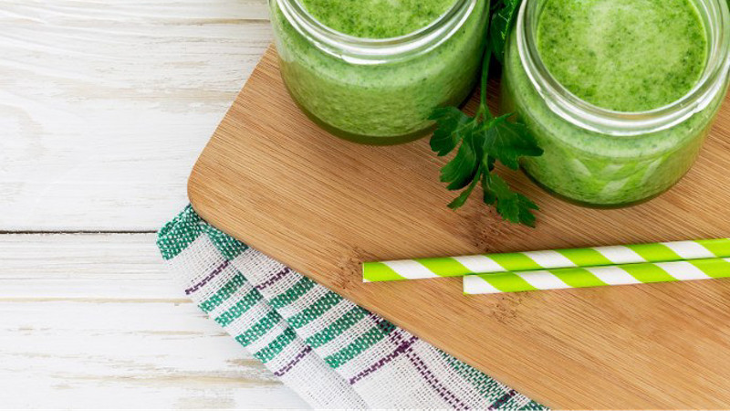 Gesunder, grüner Smoothie aus dem Thermomix®