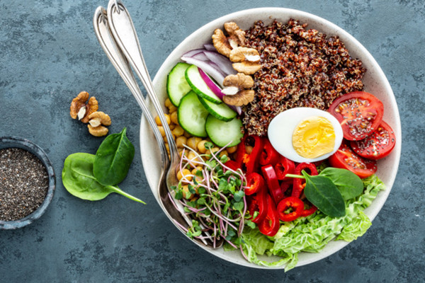 Buddha Bowls - viele gesunde Leckereien aus einer Schüssel