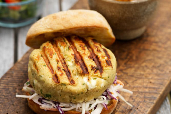 Bohnen-Feta-Burger