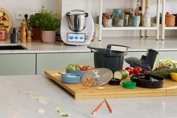 int Bimby TM6 cutter spiralizer key visual 6401 1 1 v2