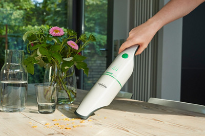 aspirateur à main nettoyage tiroirs