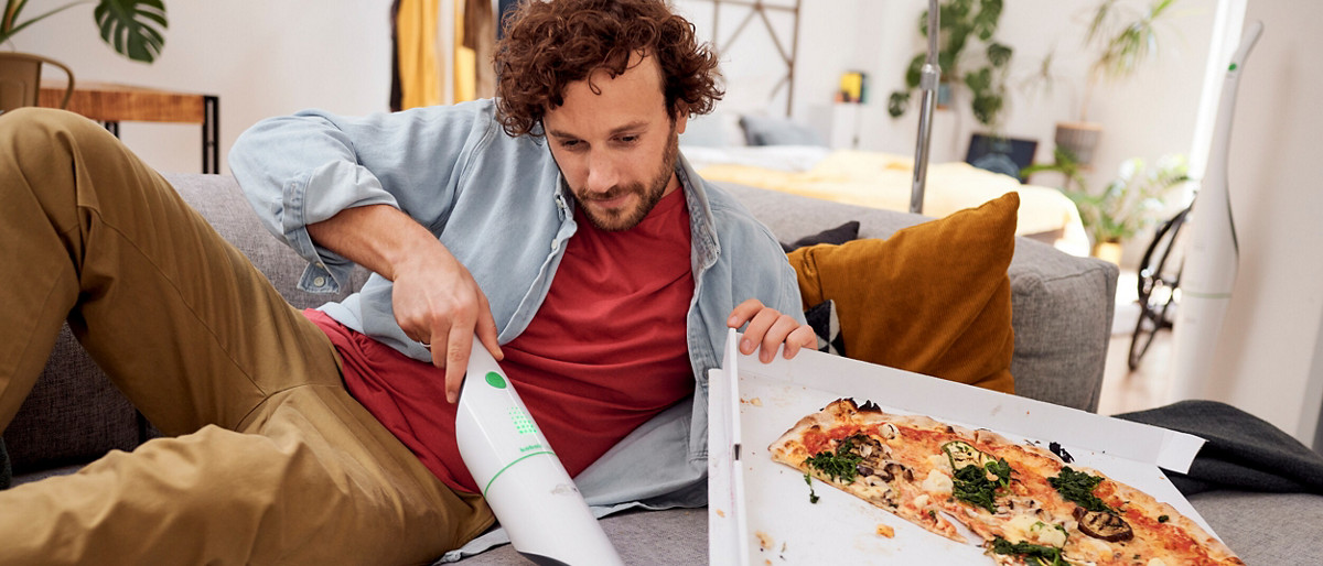 Praktyczny, ręczny odkurzacz bezprzewodowy Kobold VC100