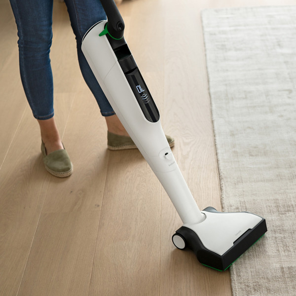 Kobold VK7 mit Kobold EB7 Elektrobürste