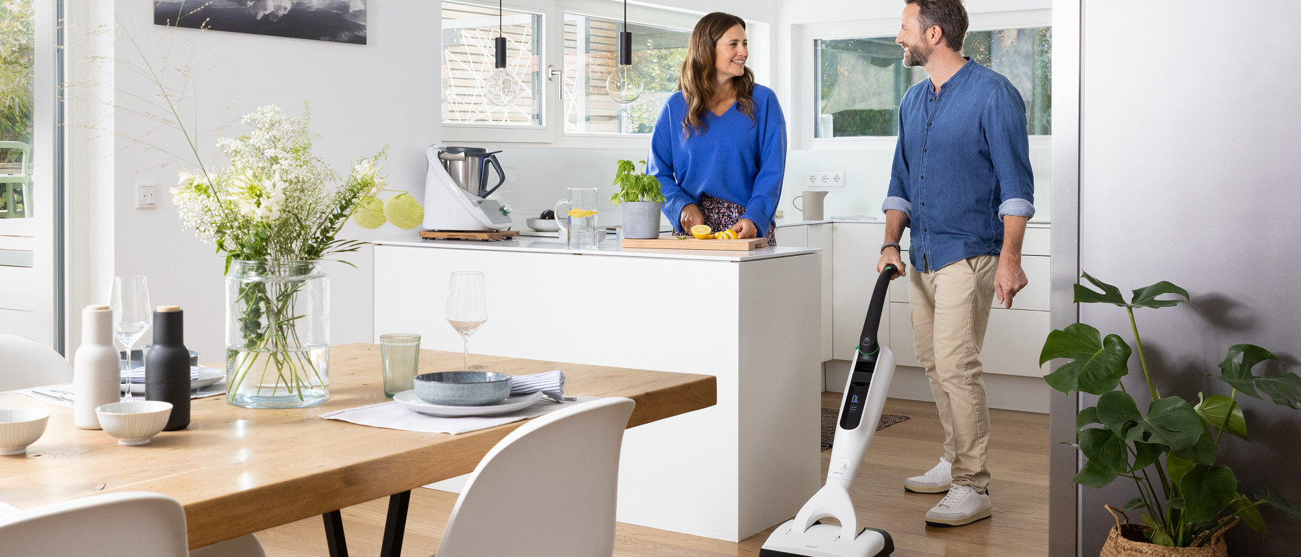 Thermomix® TM6 und Kobold Saugroboter