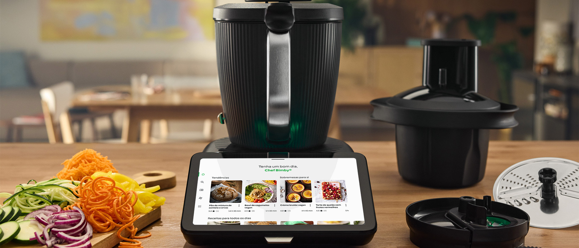 Une personne montre comment bien utiliser le thermomix TM6