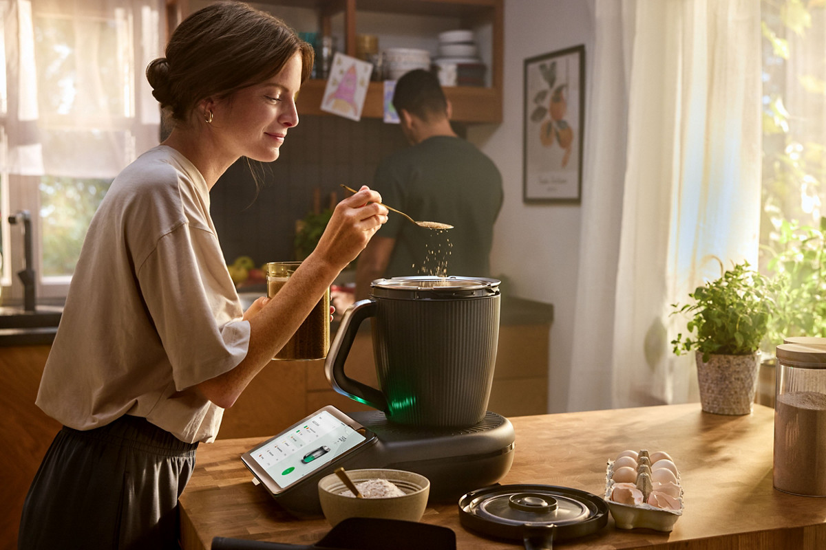 Isolierter Edelstahl Mixtopf des Thermomix® TM7