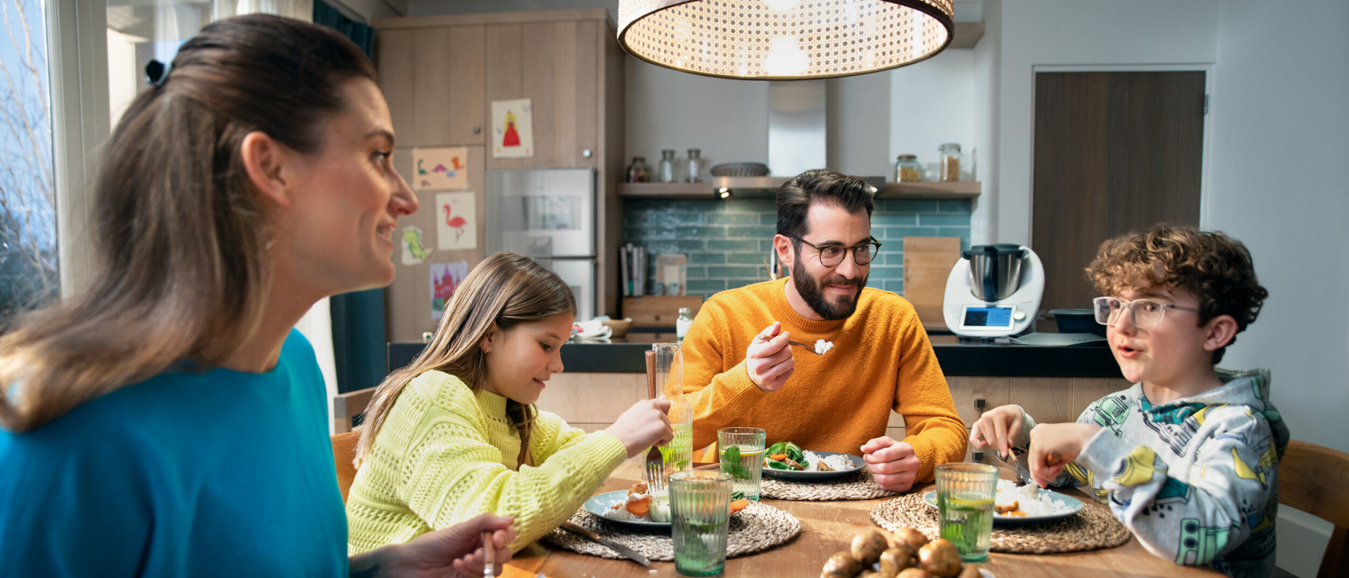 Thermomix® TM6 and Kobold VR300 Robot