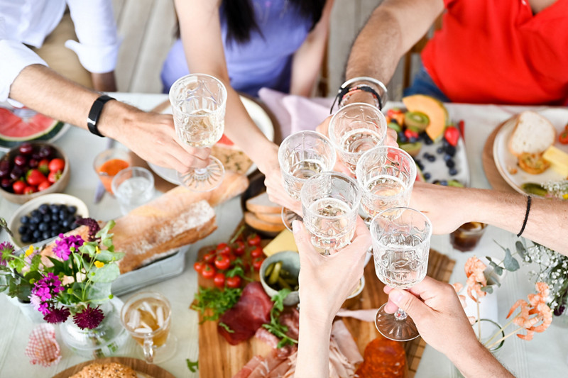 jak serwowac wino artykul