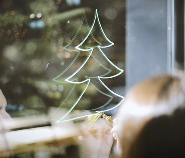 kobold blog christmas decoration on windows