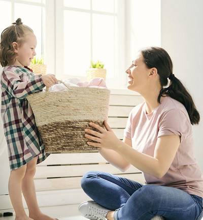 kobold blog woman daughter cleaning