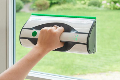 kobold magazin woman hand cleaning vg window front view