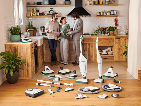 kobold vk200set vr300 vg100 vb100system couple maleadvisor kitchen explaining