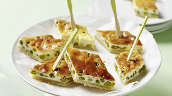 Bereite leckeres Fingerfood für deine Gäste zu