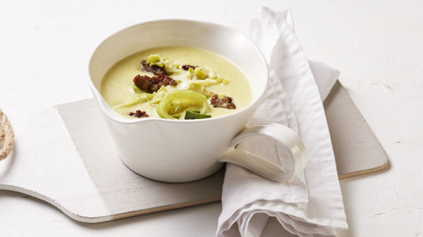 Cremige Porree-Hackfleischsuppe