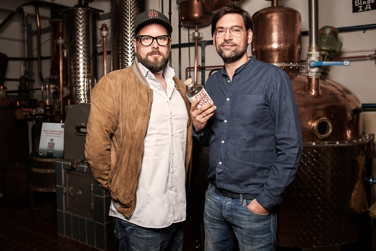 Raphael Vollmar und Gerald Koenen sind die Macher hinter Siegfried Gin