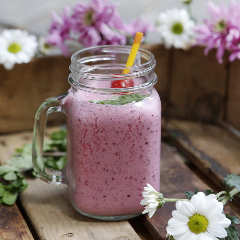  Thermomix® Thermomix® por el mundo recetas smoothie de coco y frutos rojos 1