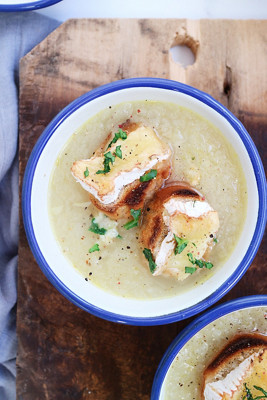 Sopa De Cebolla Estilo Francés