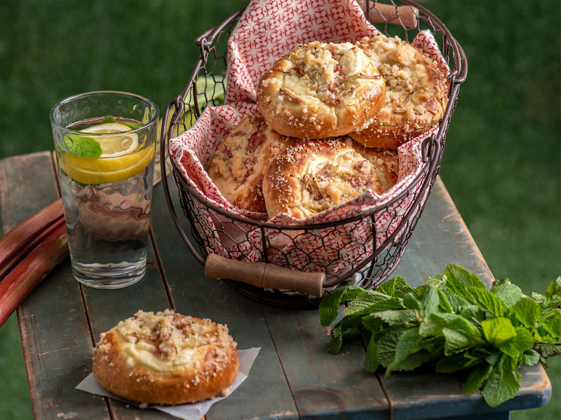 thermomix emagazyn przepisy drozdzowki z ricotta i rabarbarem