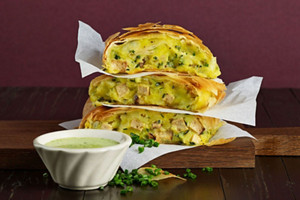 Erdaepfelstrudel mit Kraeutermousseline