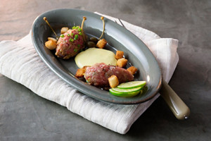 Beef & Tuna - Tatar mit Trüffelmayonaise und Croûtons