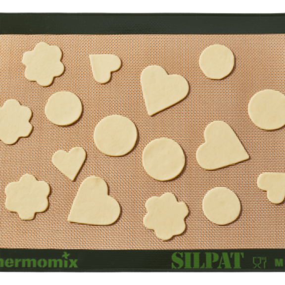 thermomix product silpat mata do pieczenia in use