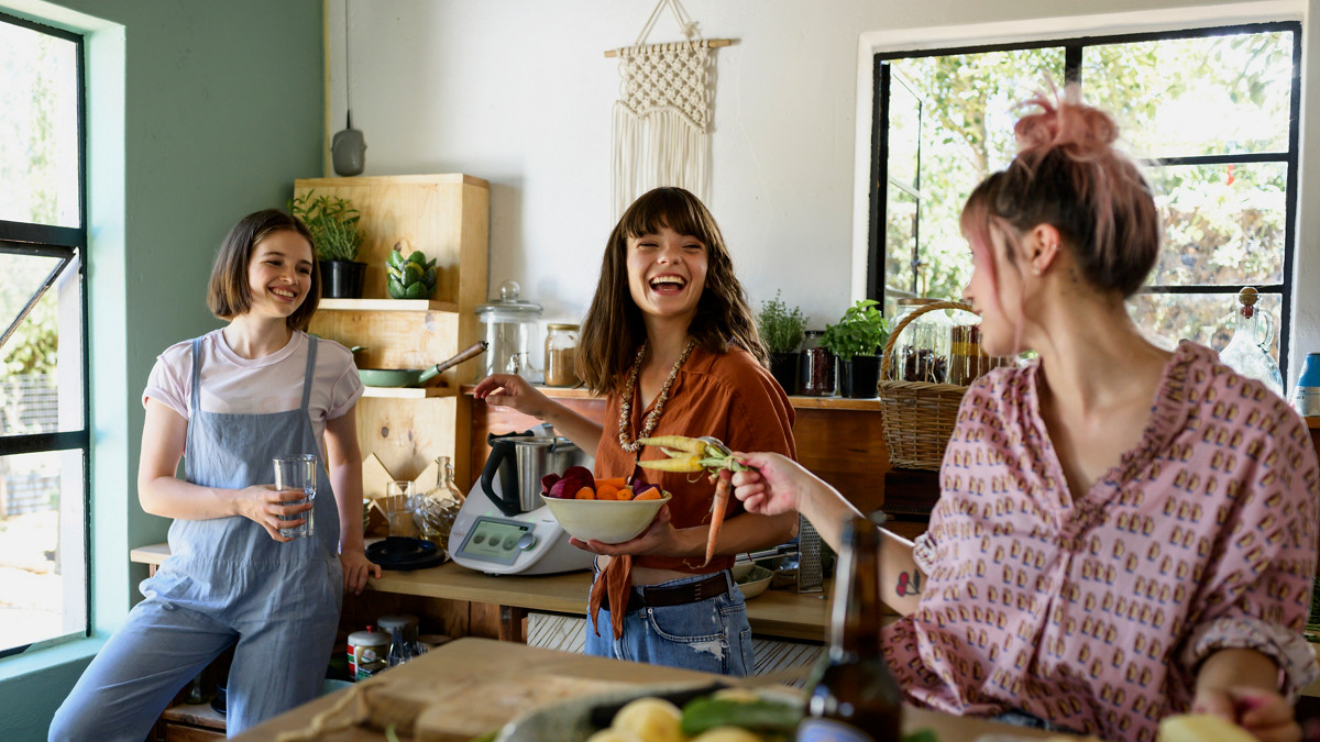 thermomix tm6 3 girls cooking kitchen 2
