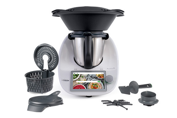 Thermomix avec tous les accessoires inclus